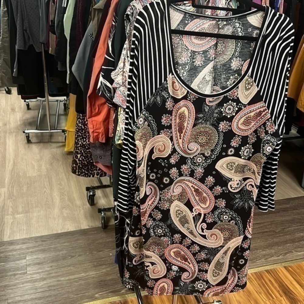 Women’s 4XL dress Paisley and stripes